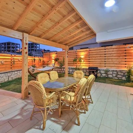 Levilla Villa